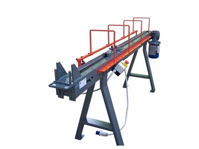 Banco Di Stiratura Elettrico E Manuale, Lunghezza Utile Di Stiratura 250 Cm