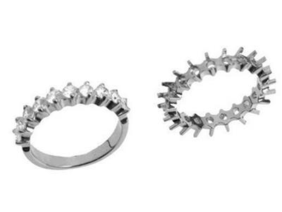 Anello Con Incastonatura A Griffe Allineate, Un Solo Rango, Oro Bianco18k Peso 13,5. Rif. 390 - Immagine Standard - 3