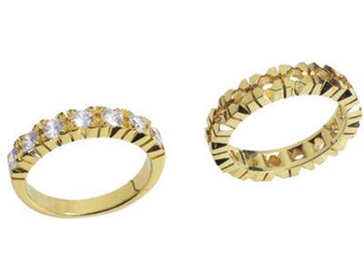 Fede Nuziale Con Incastonatura A 4 Griffe Su Una Fila, Oro Giallo 18k.rif. 304 - Immagine Standard - 3